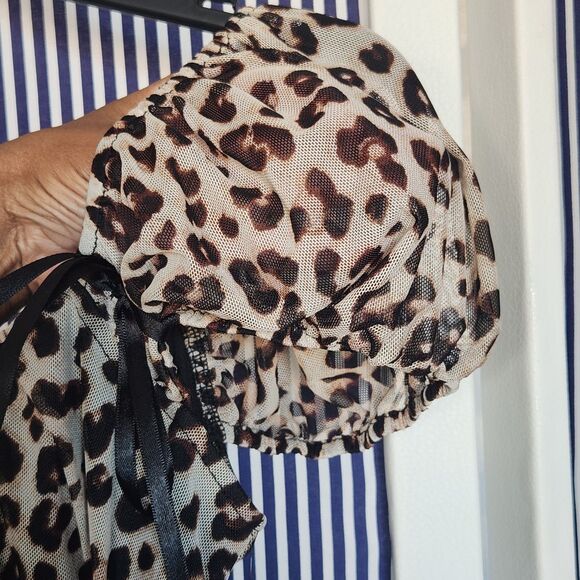 NWT Mesh Leopard Print Top Size M - Picture 4 of 4